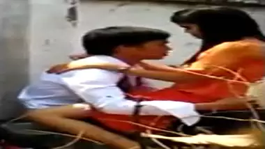 Horny college couple caught fucking outdoors on