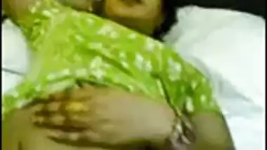 Bangla or Nepali singing bhabhi being fingered for fuck