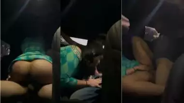 Indian babe’s xxx outdoor sex video from a moving car